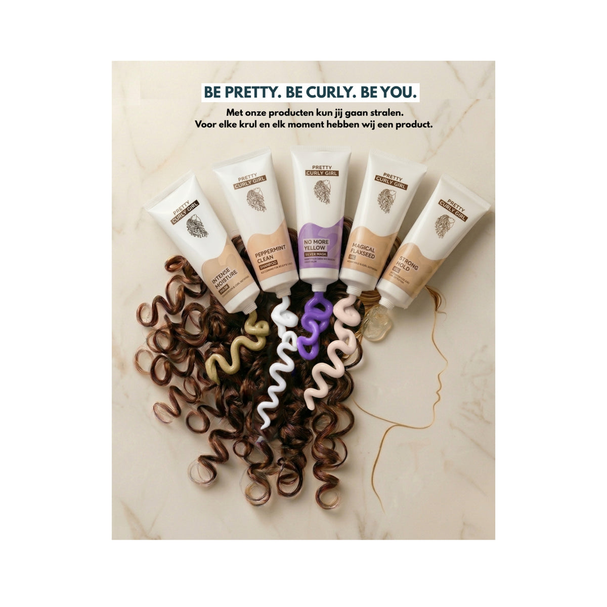 Die Haarpflegeprodukte von Pretty Curly Girl sind in einem Zifferblatt mit drei Schritten angeordnet: Shampoonieren, Konditionieren und Stylen.